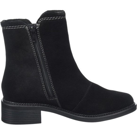 Clarks Women's Maye Zip Mid Calf Boot NWT  size 6 - Picture 2 of 7